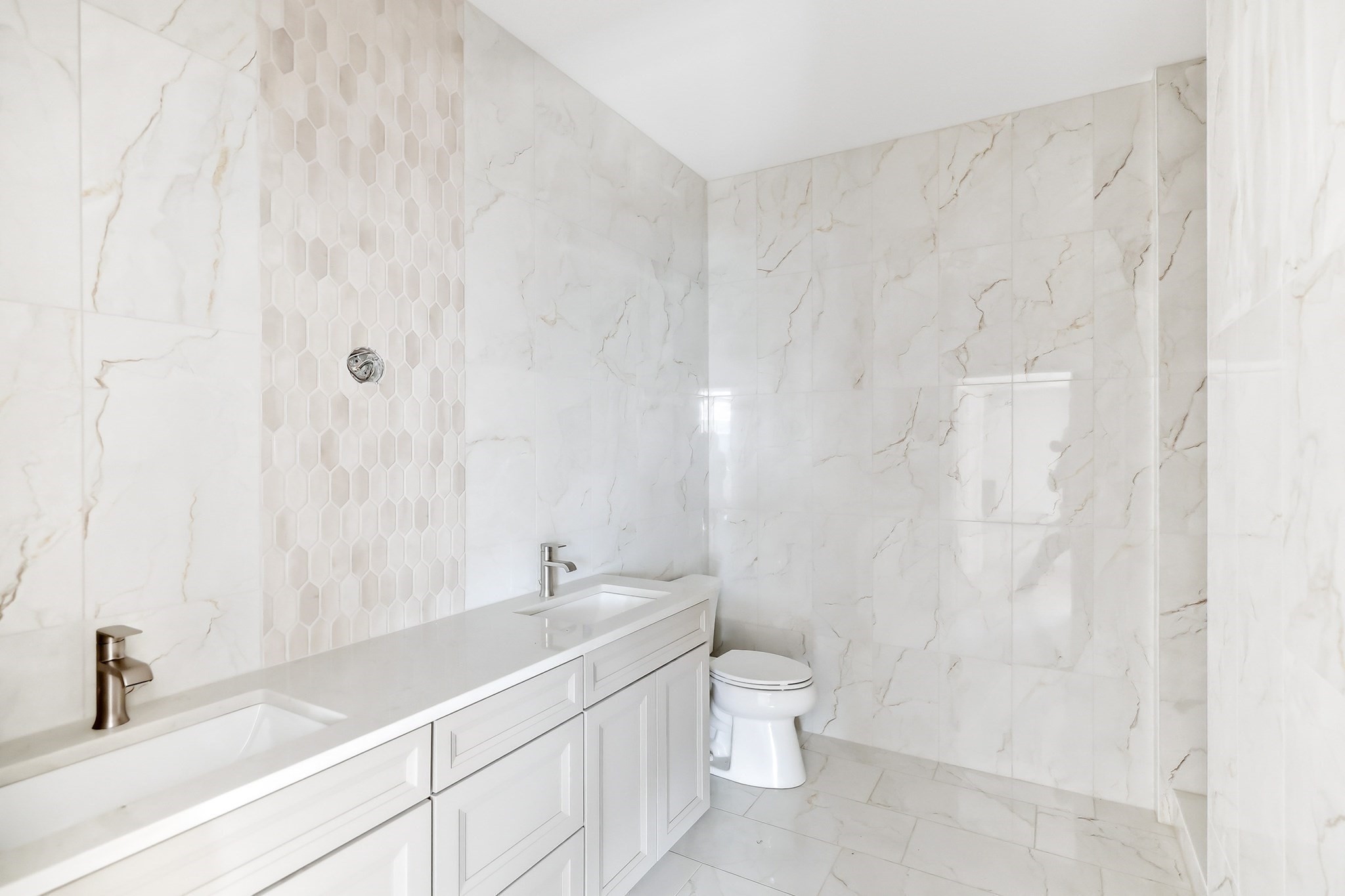 1 Elizabeth Lane # 1 Property Photo 16