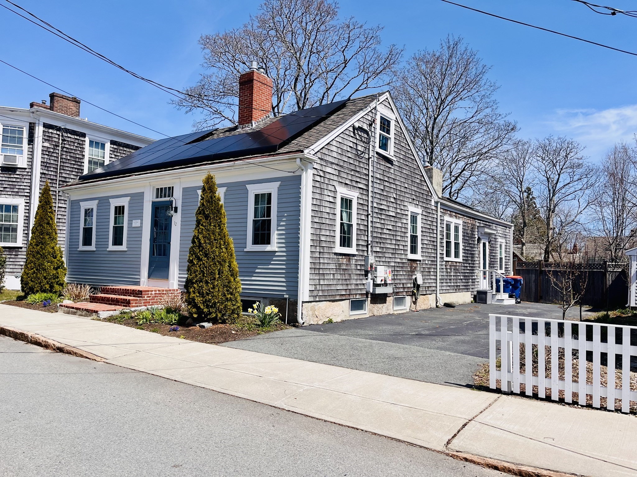 12 Pearl Street/short Term Rental Property Photo 1