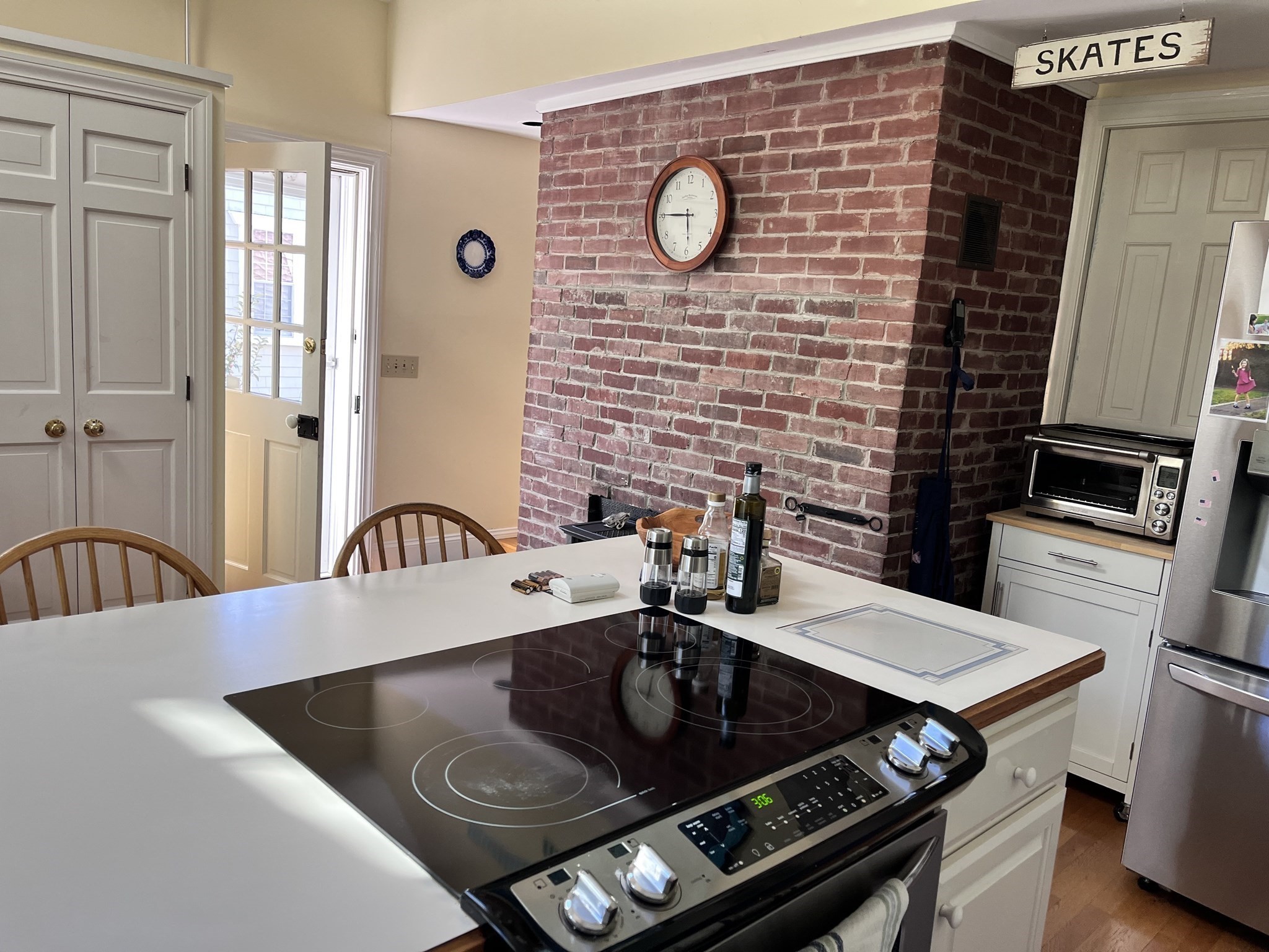 12 Pearl Street/short Term Rental Property Photo 3