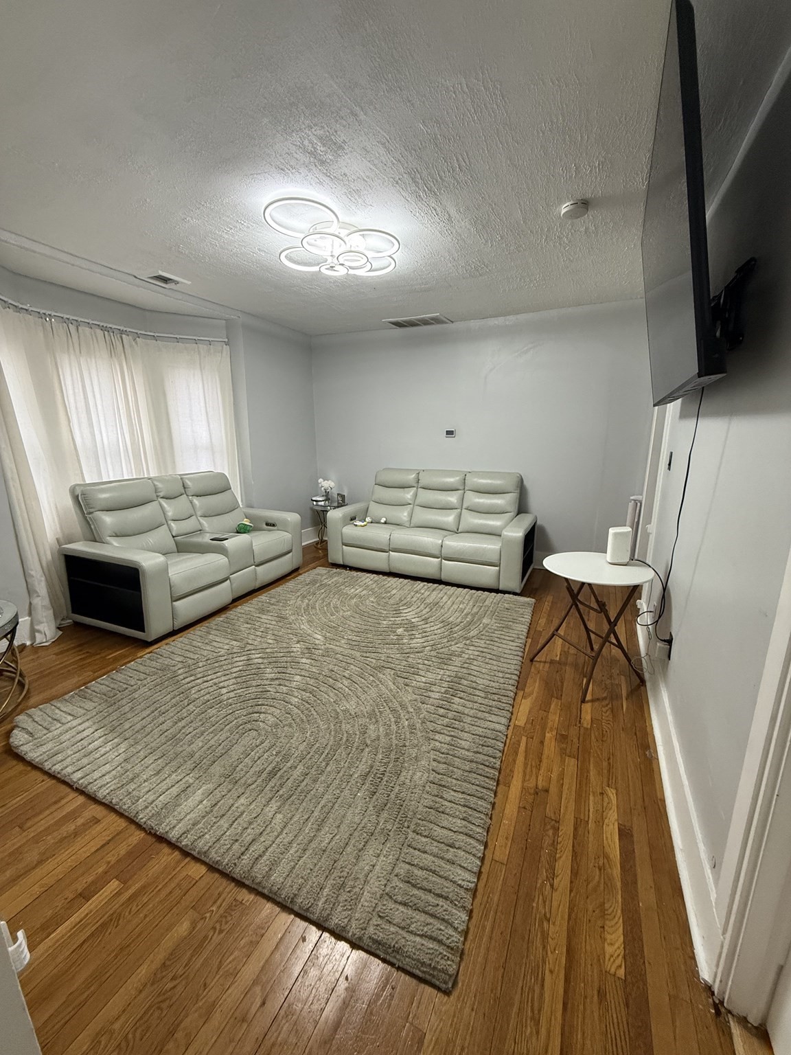 60 Thetford Ave Property Photo 2