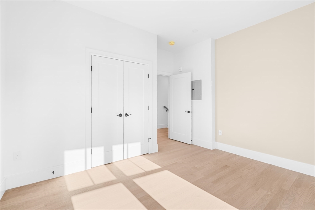 143 Tremont St # D Property Photo 3