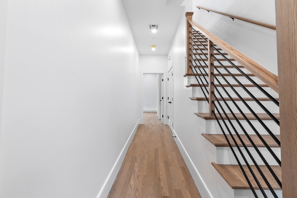 143 Tremont St # D Property Photo 11