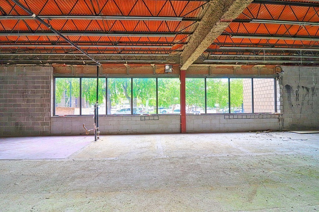 499 Essex Street Side Property Photo 4
