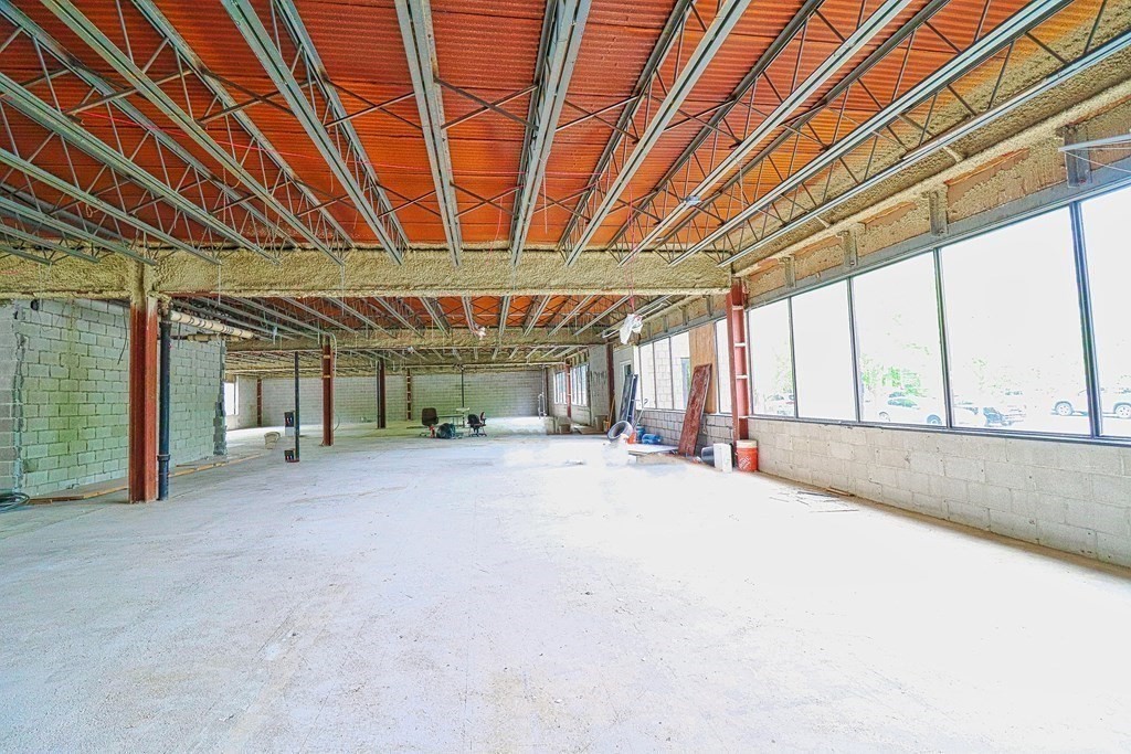 499 Essex Street Property Photo 2