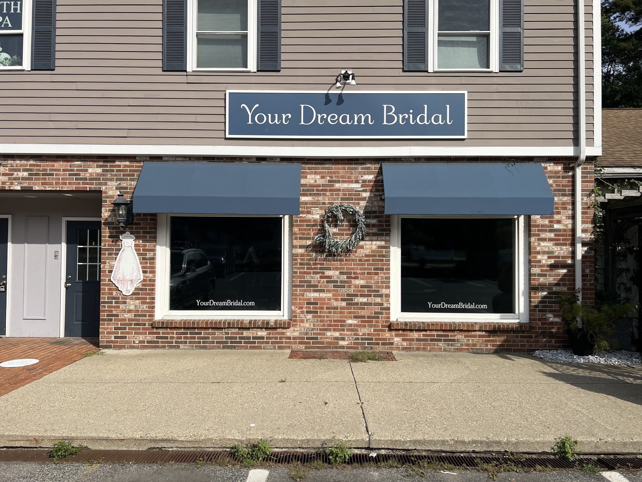 730 Boston Post Road Property Photo 1