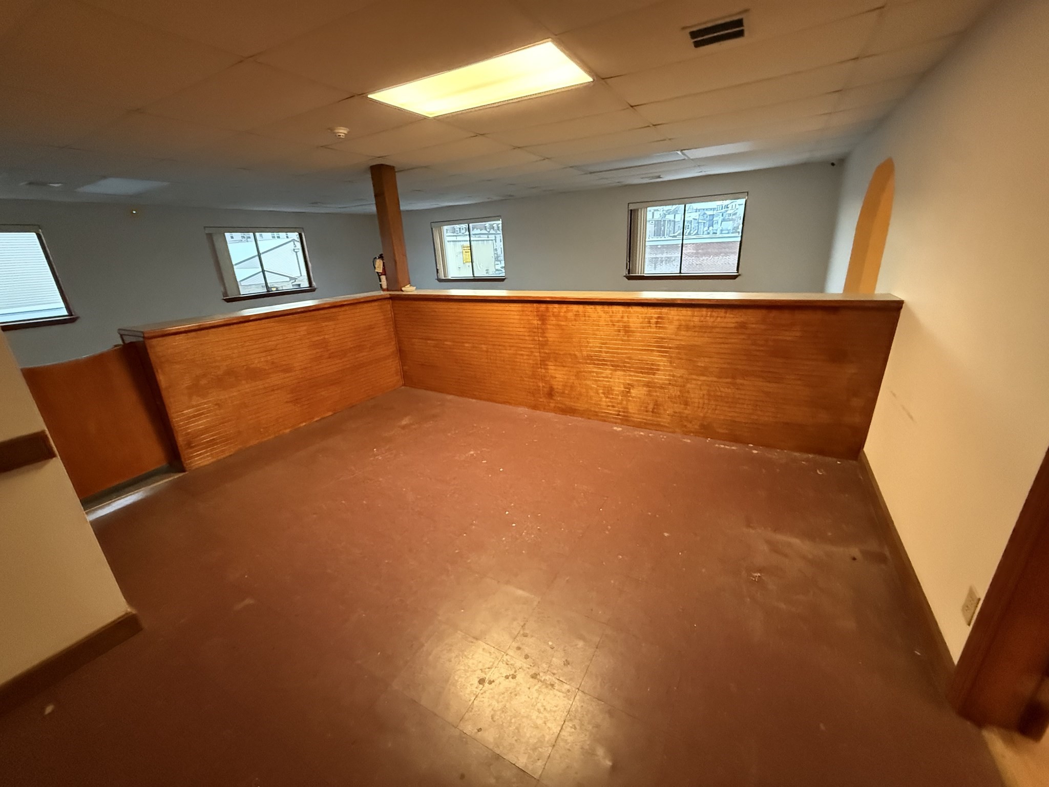 389 Second St Property Photo 6