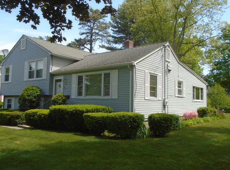 63 Meadowlark Dr Property Photo 2