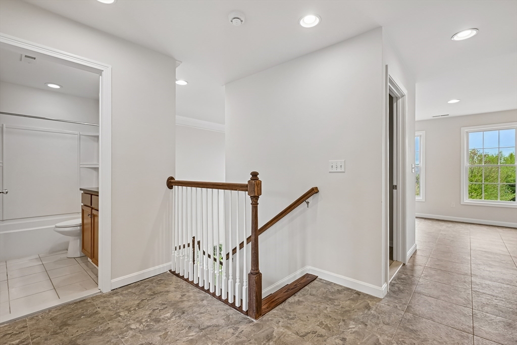 19 Crispwater Way # 178 Property Photo 13