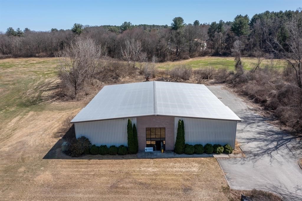 30 Crabtree Lane Property Photo 1
