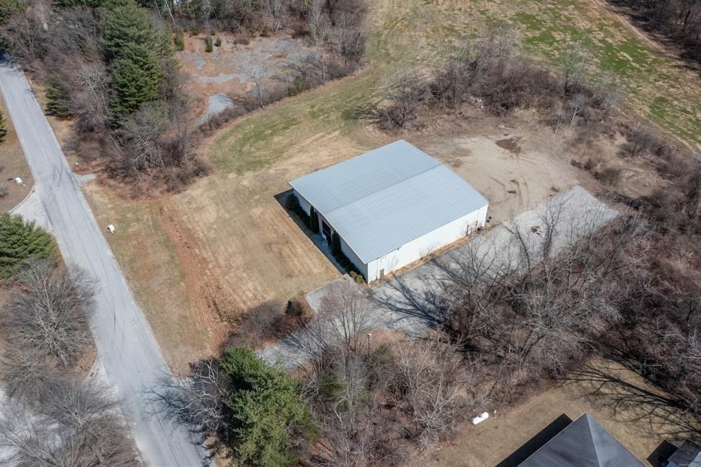 30 Crabtree Lane Property Photo 8