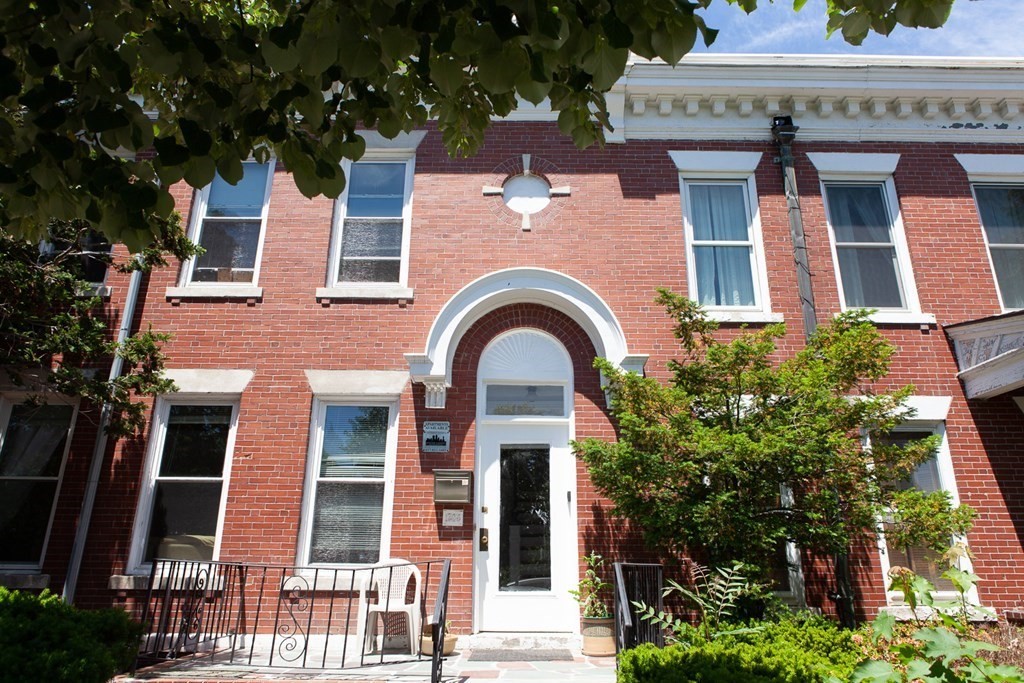 1743 Commonwealth Ave # 1 Property Photo 1