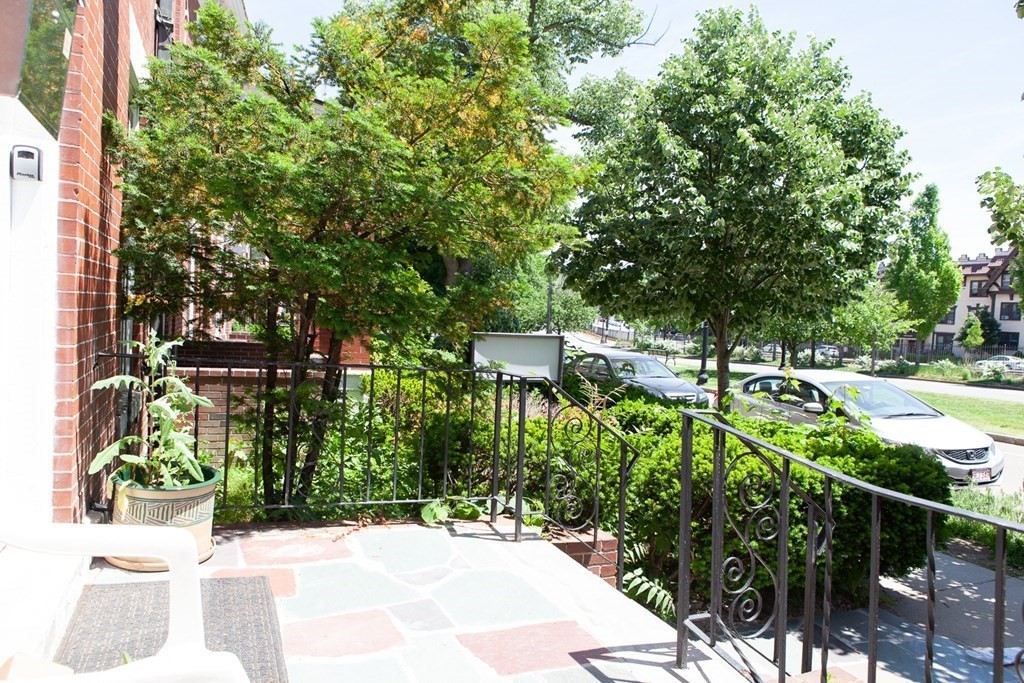 1743 Commonwealth Ave # 1 Property Photo 17