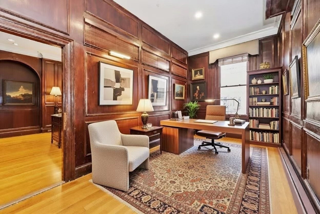 365 Beacon St Property Photo 14