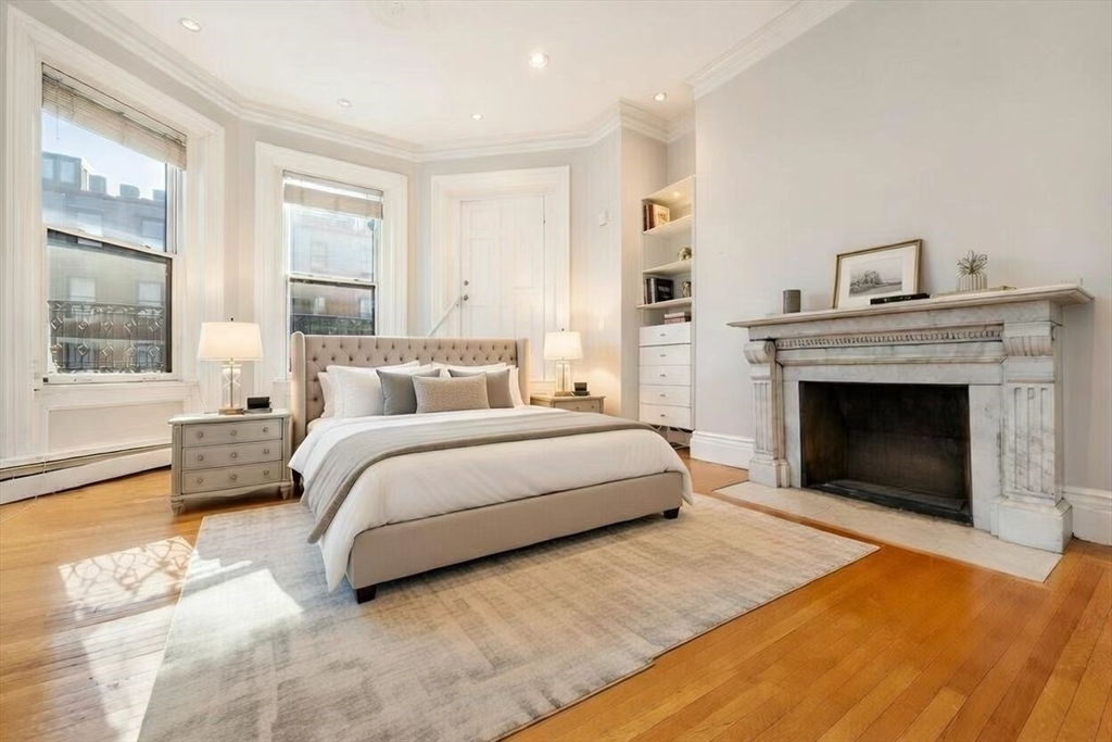 365 Beacon St Property Photo 15