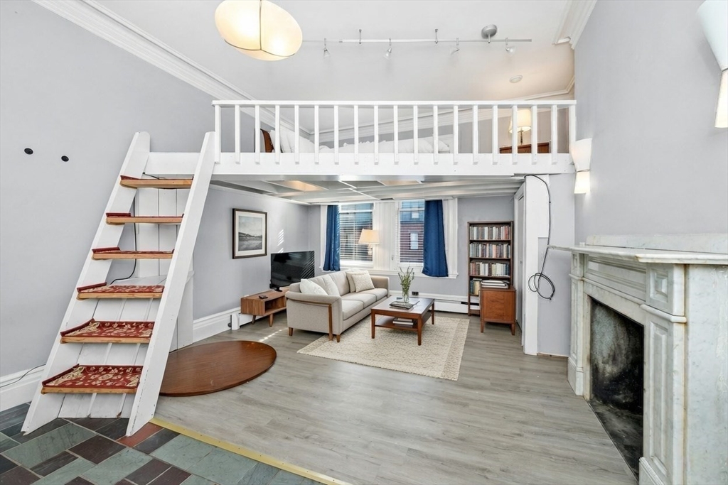 365 Beacon St Property Photo 21