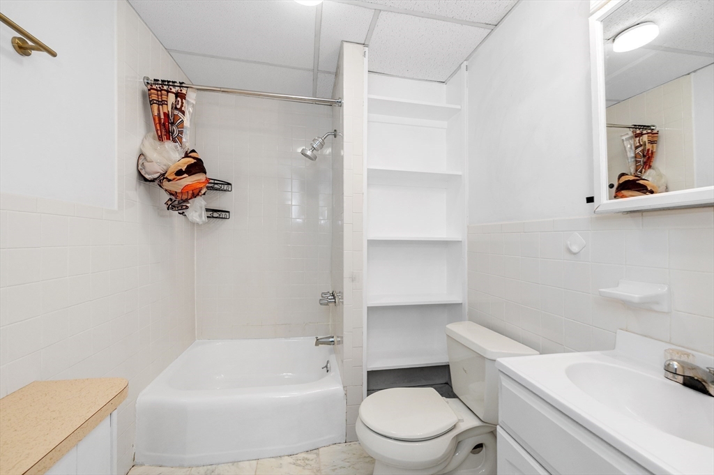 365 Beacon St Property Photo 22