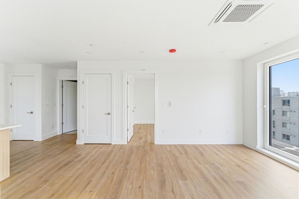 1035 Commonwealth Ave # 511 Property Photo 6