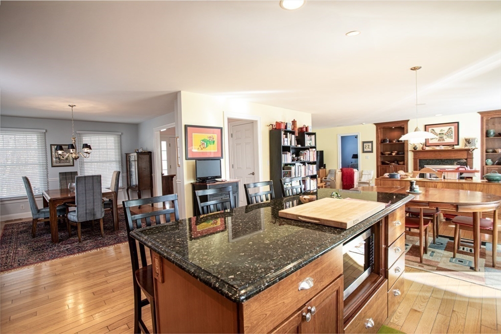 2 Olin Howland Way Property Photo 15