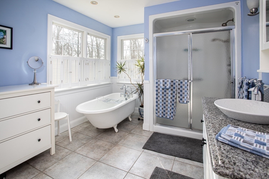 2 Olin Howland Way Property Photo 30