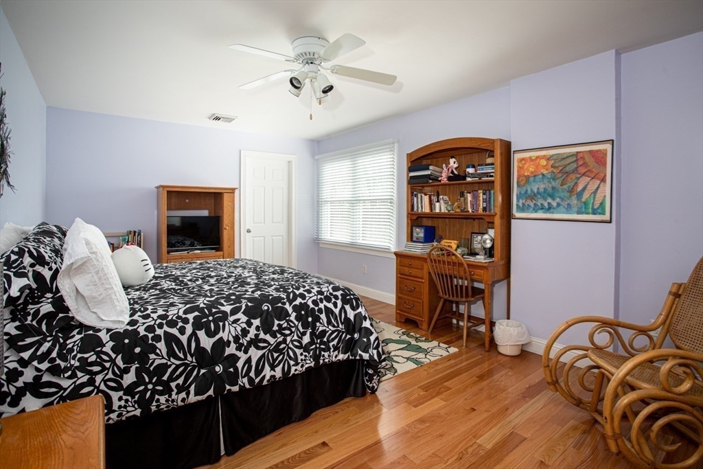 2 Olin Howland Way Property Photo 34