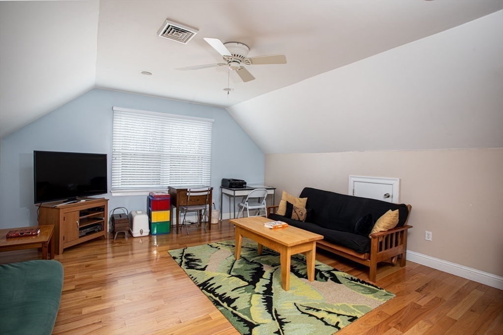 2 Olin Howland Way Property Photo 38