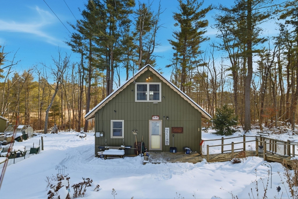 200 Fox Den Rd Property Photo 6
