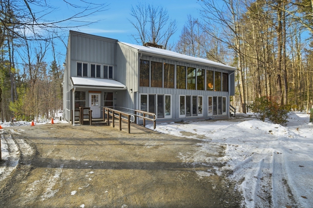 200 Fox Den Rd Property Photo 19