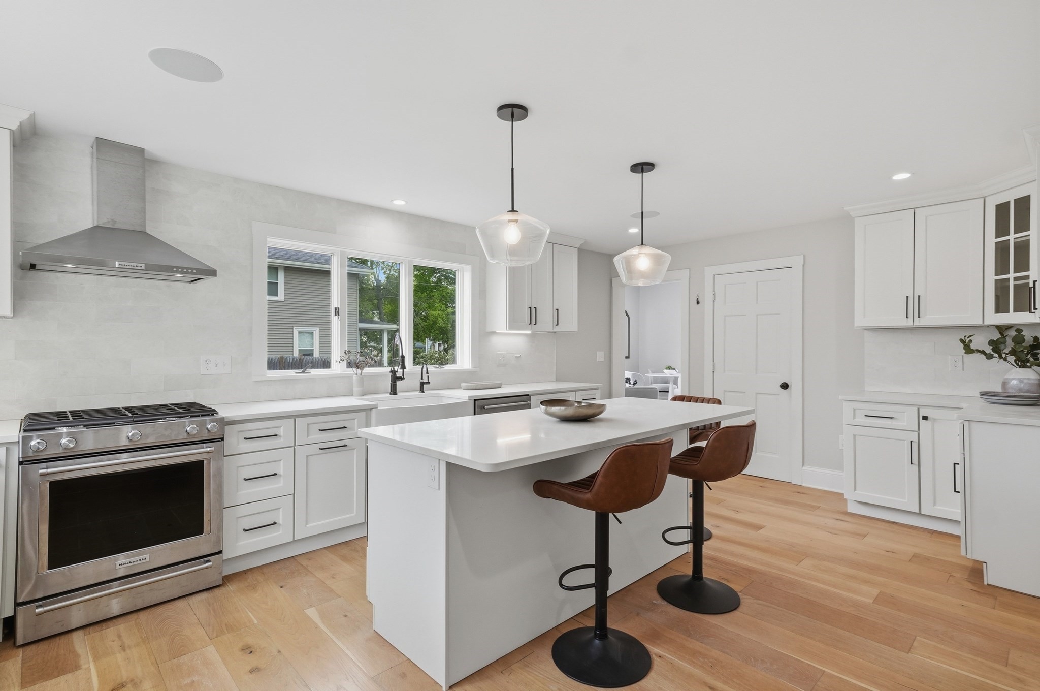 6 Everett Street Property Photo 5