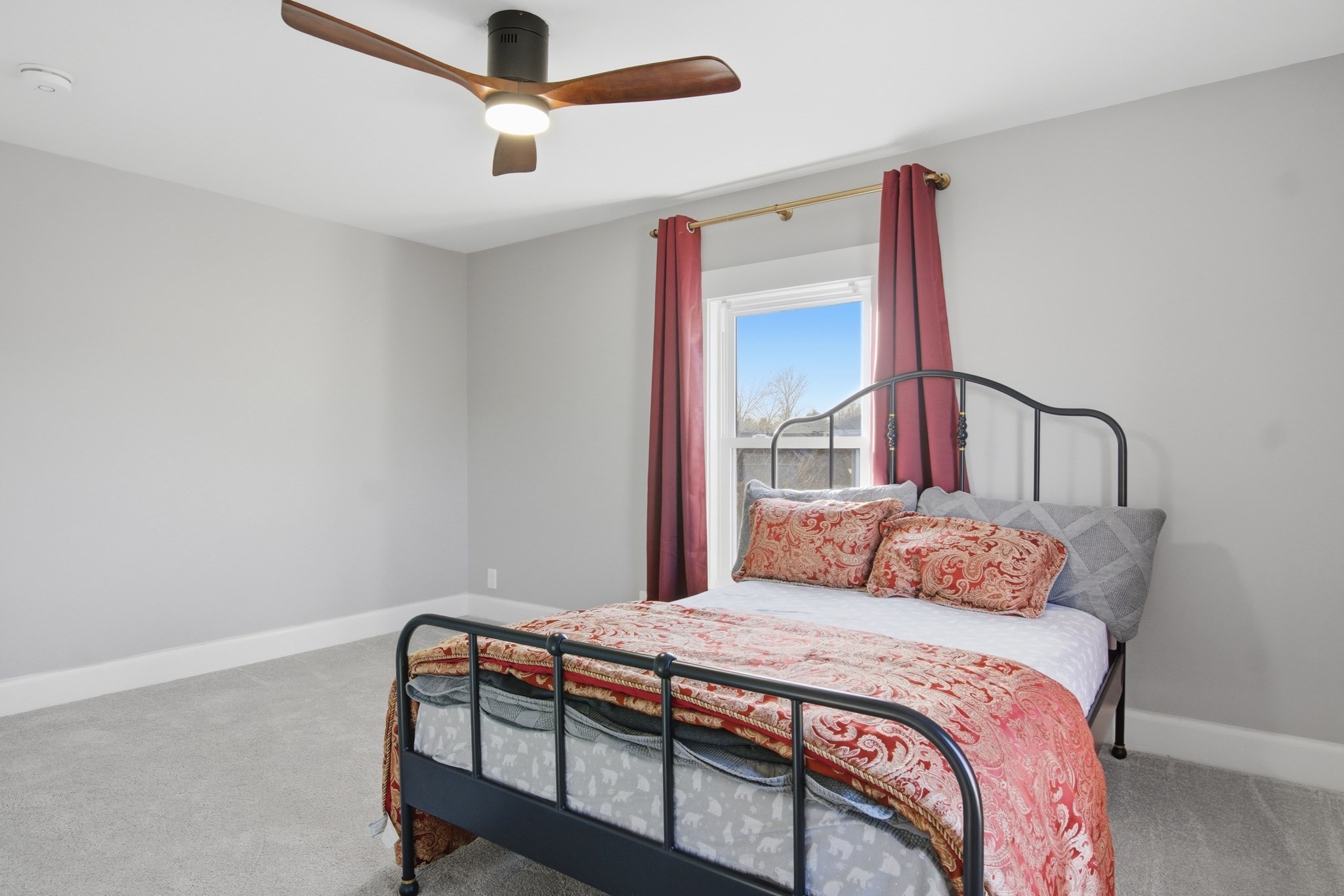 6 Everett Street Property Photo 16