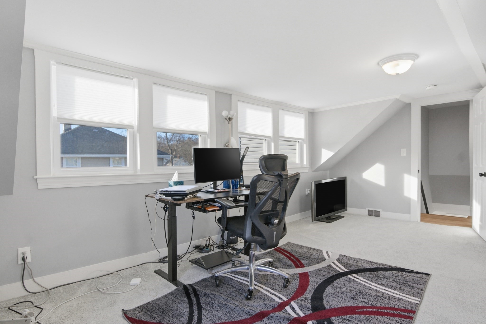 6 Everett Street Property Photo 21