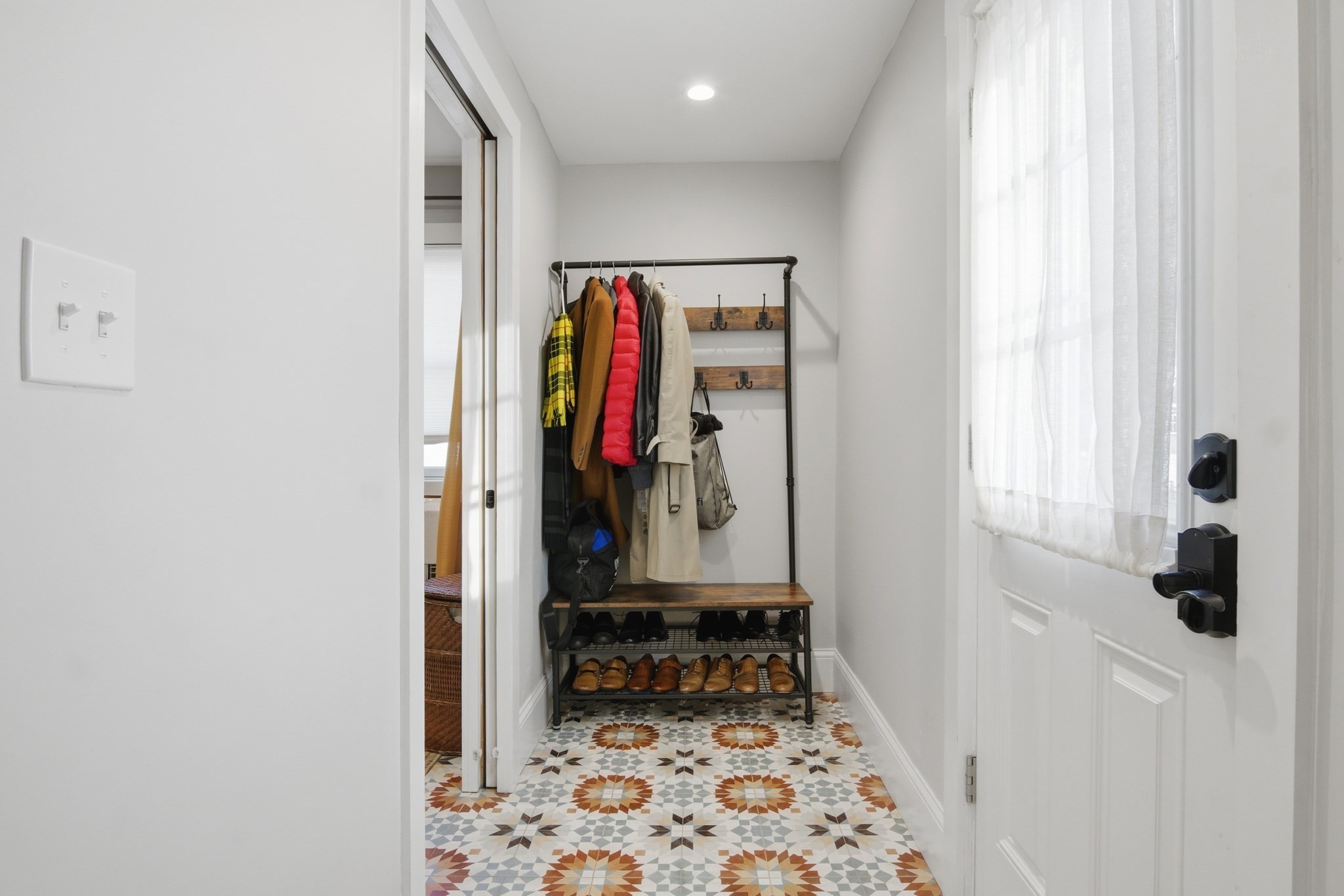 6 Everett Street Property Photo 24