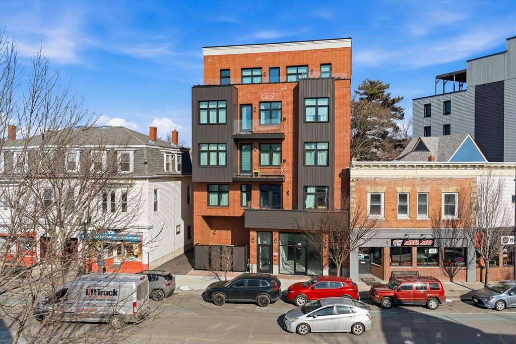 379 Somerville Avenue Property Photo 1
