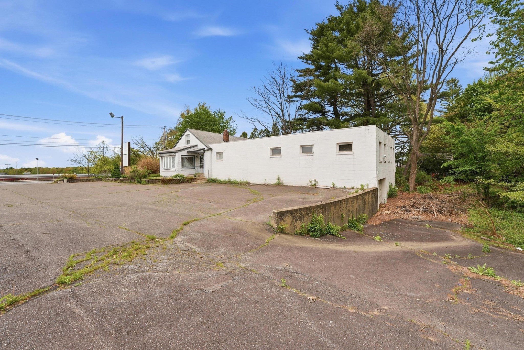 438 Center Street Property Photo 13
