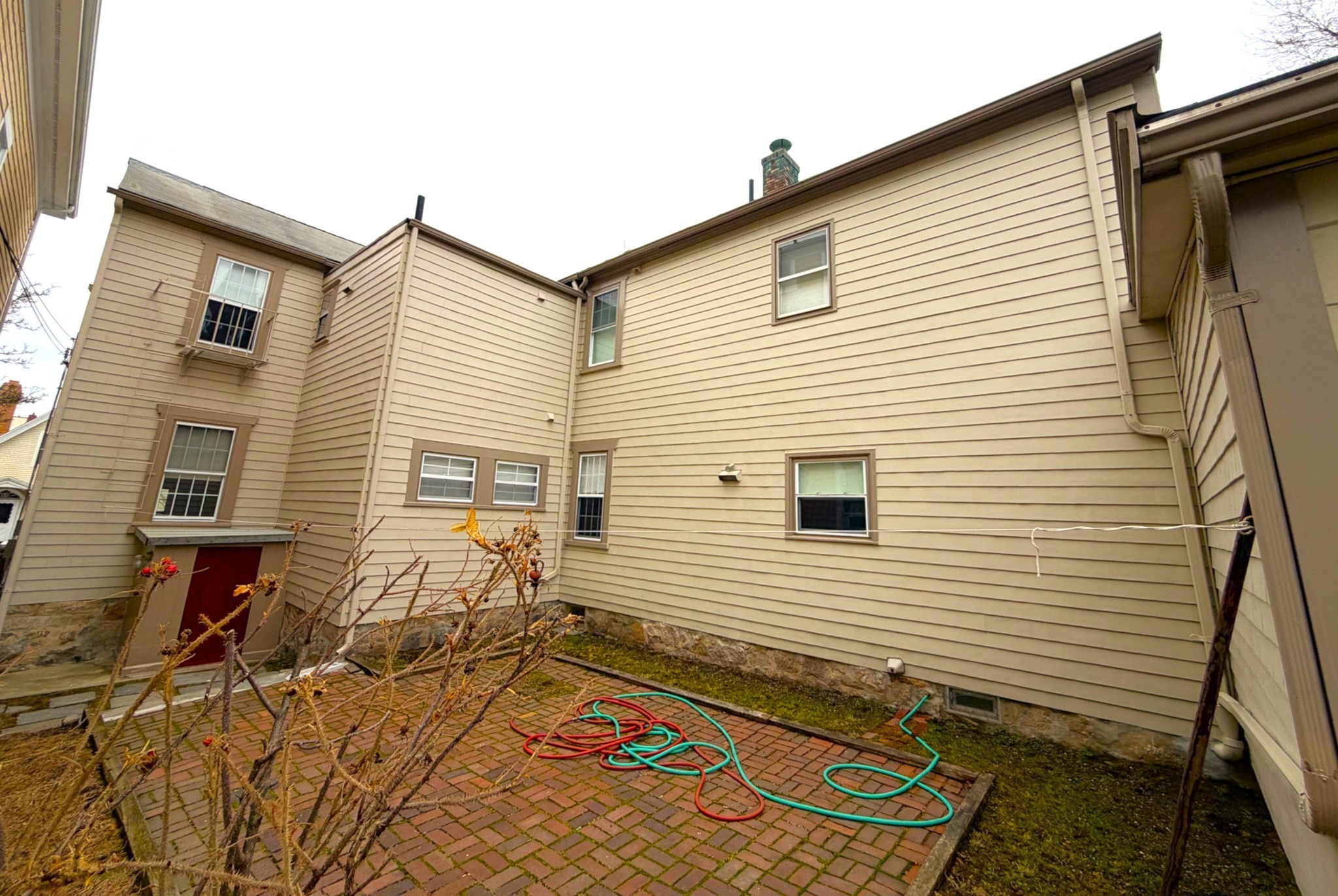 25 Seventh Property Photo 3