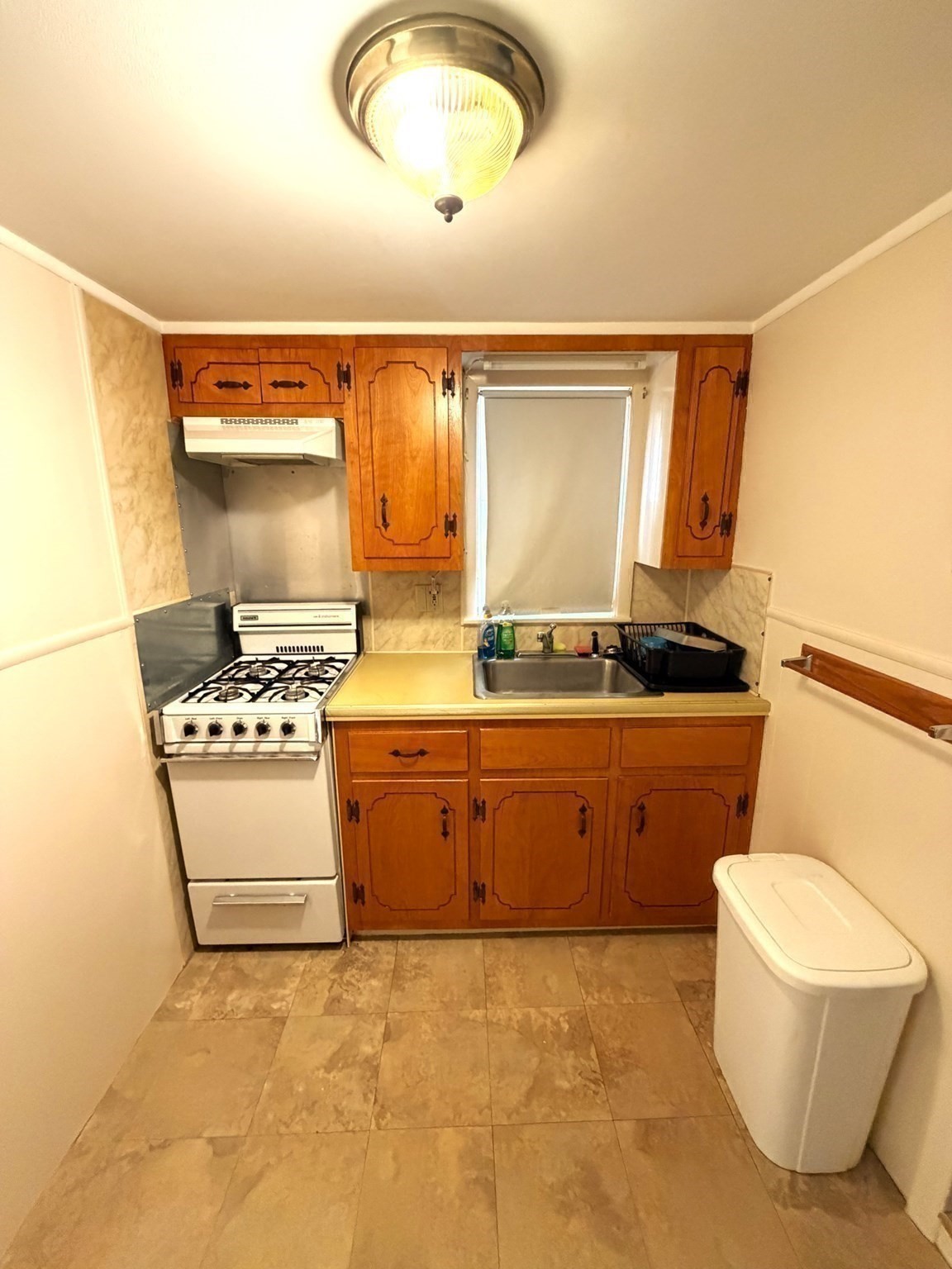 25 Seventh Property Photo 23
