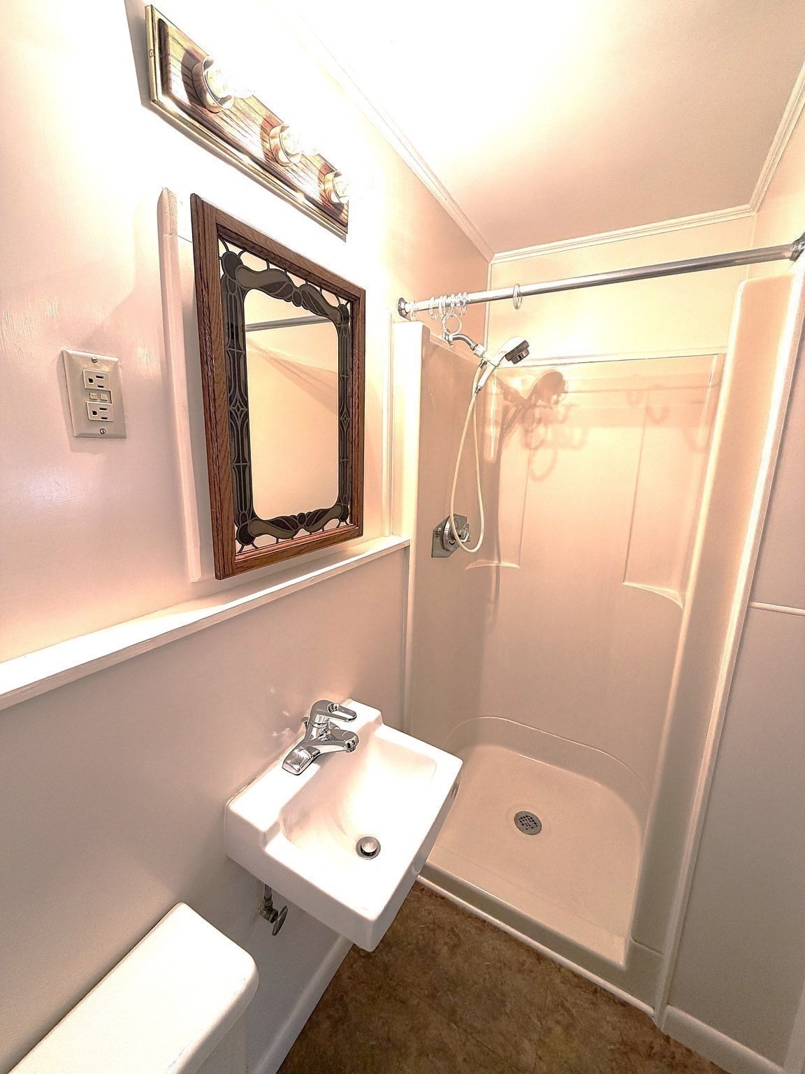 25 Seventh Property Photo 29