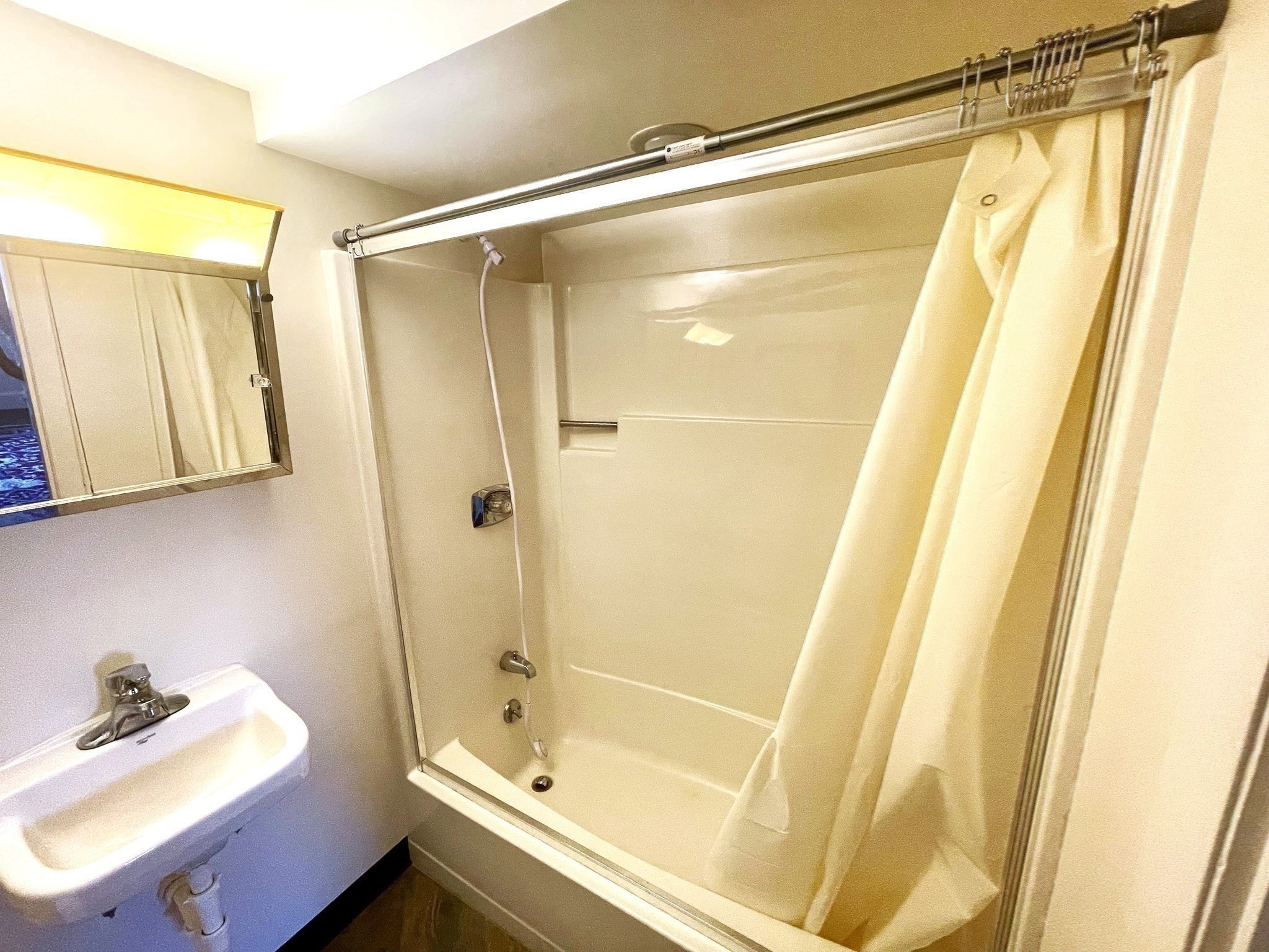 25 Seventh Property Photo 35