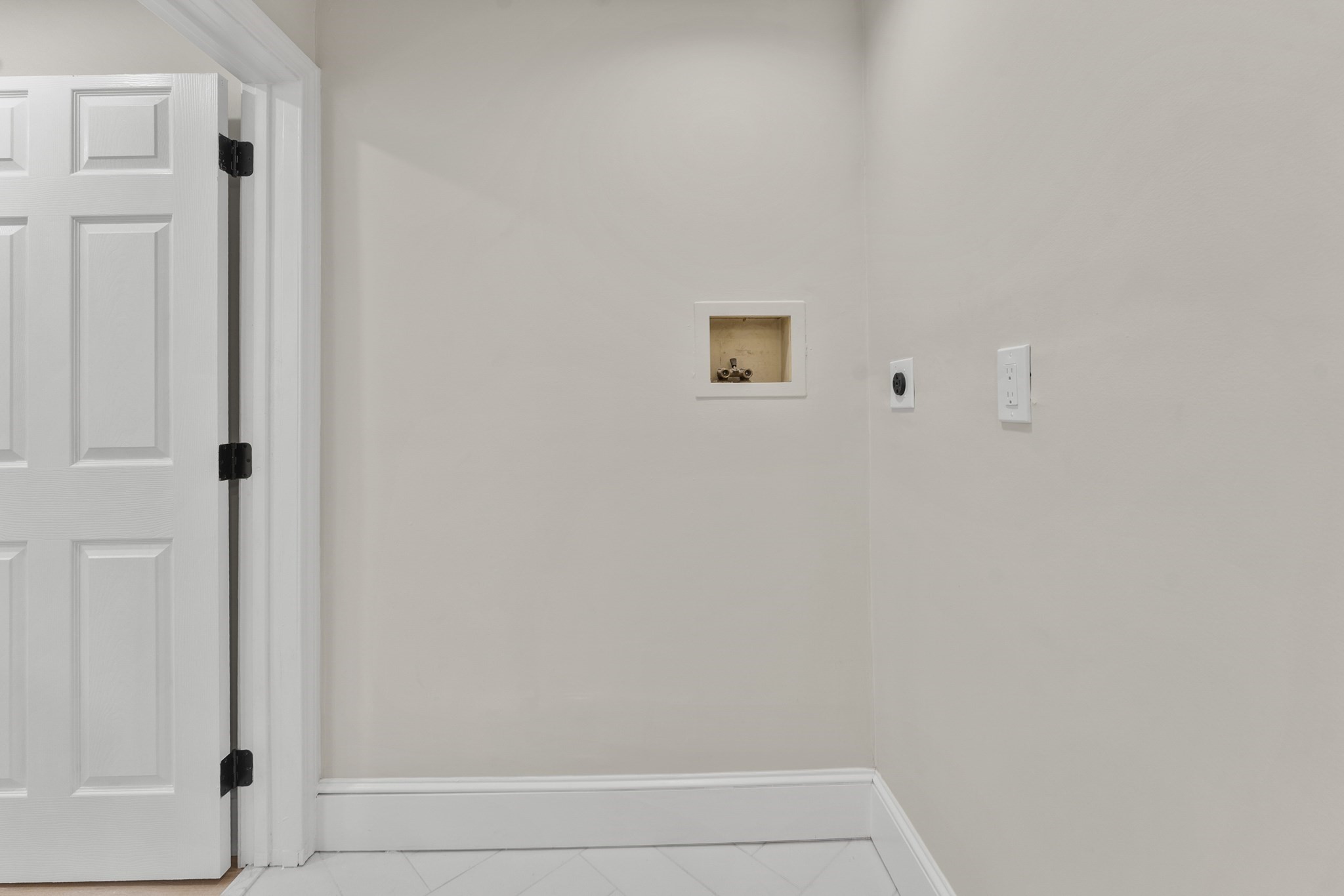 50 Clifford St Property Photo 24