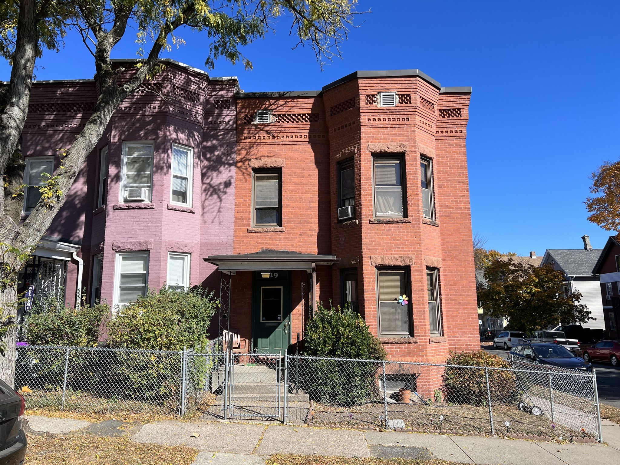 219 Suffolk Street Property Photo 1