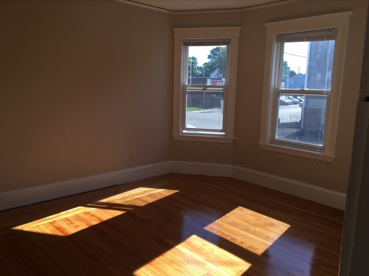 295-297 Washington St # 295 Property Photo 4