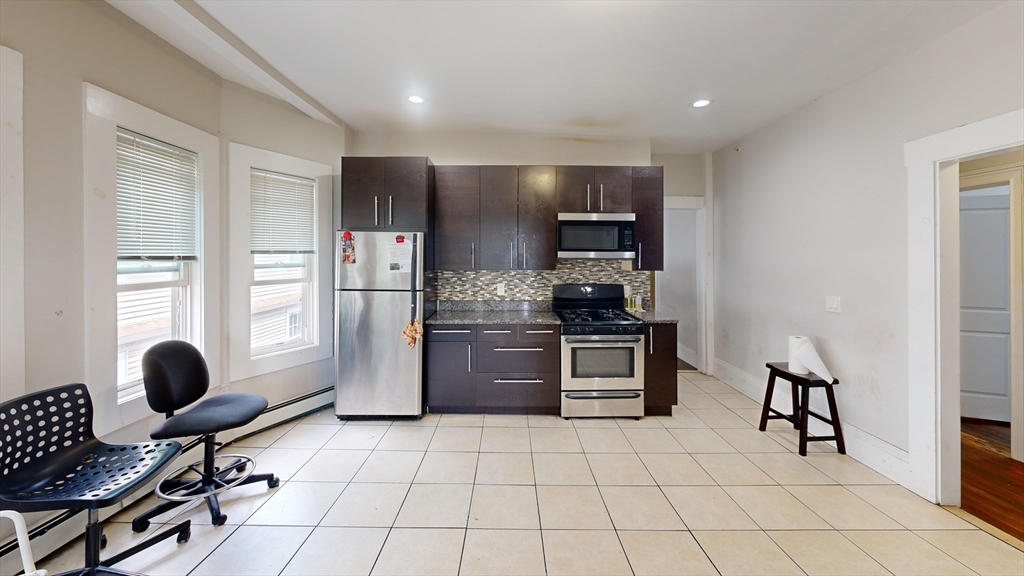 3147-3149 Washington St. # 3 Property Photo 2