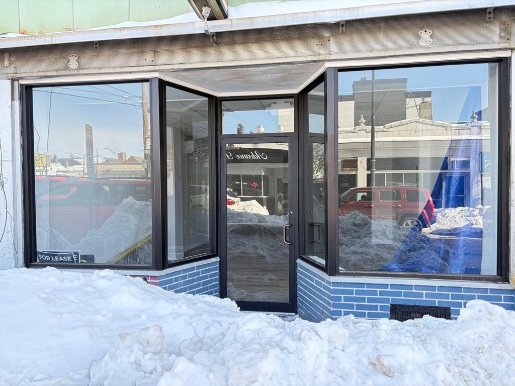 13 Newbury St Property Photo 2