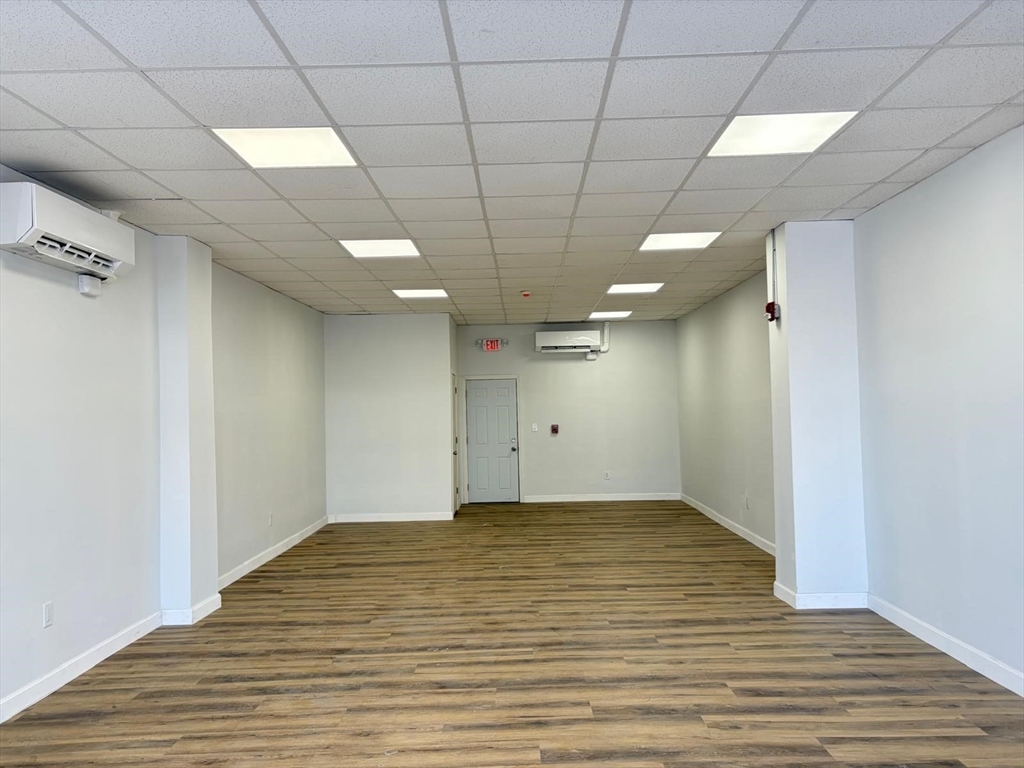 13 Newbury St Property Photo 6