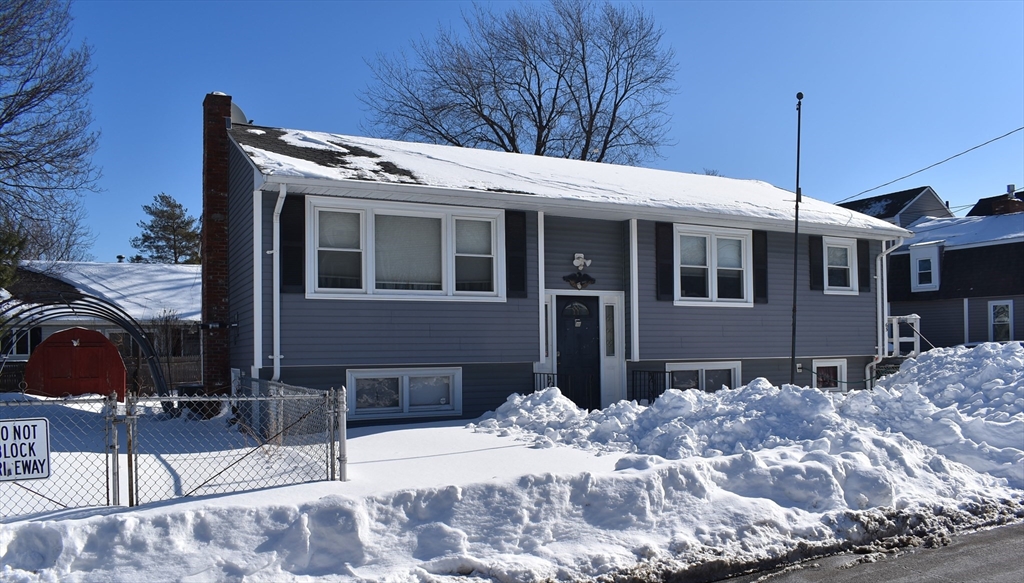65 Winthrop Street Property Photo 3