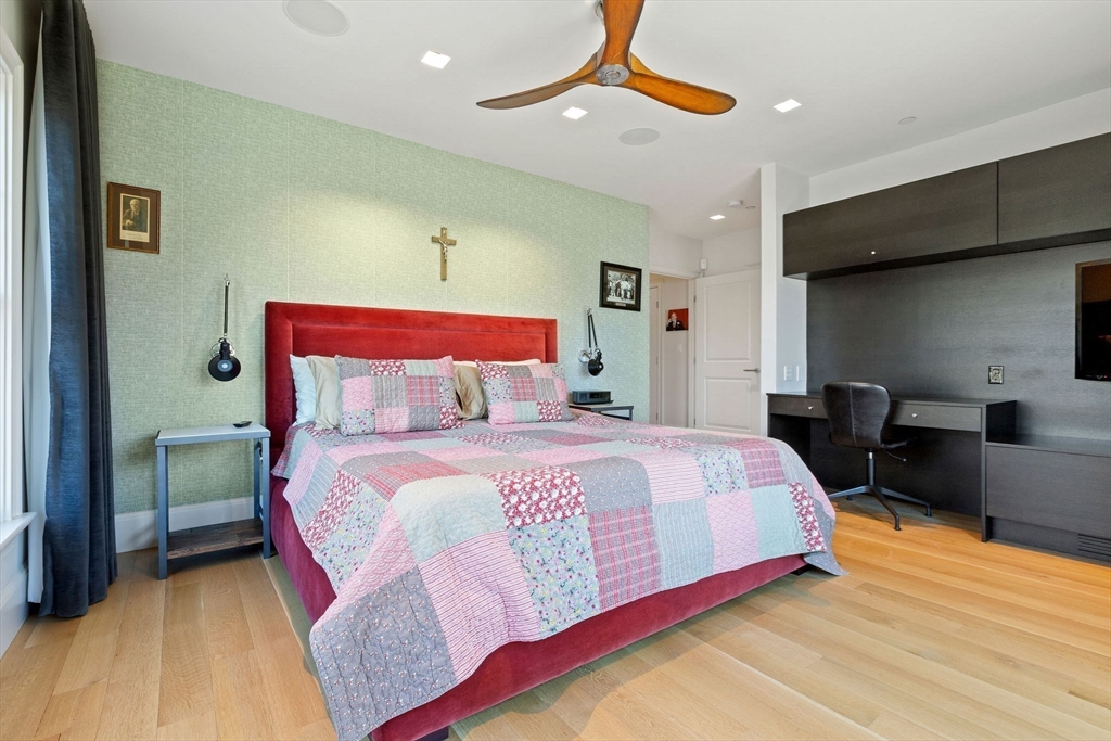 780 Craigville Beach Road Property Photo 17