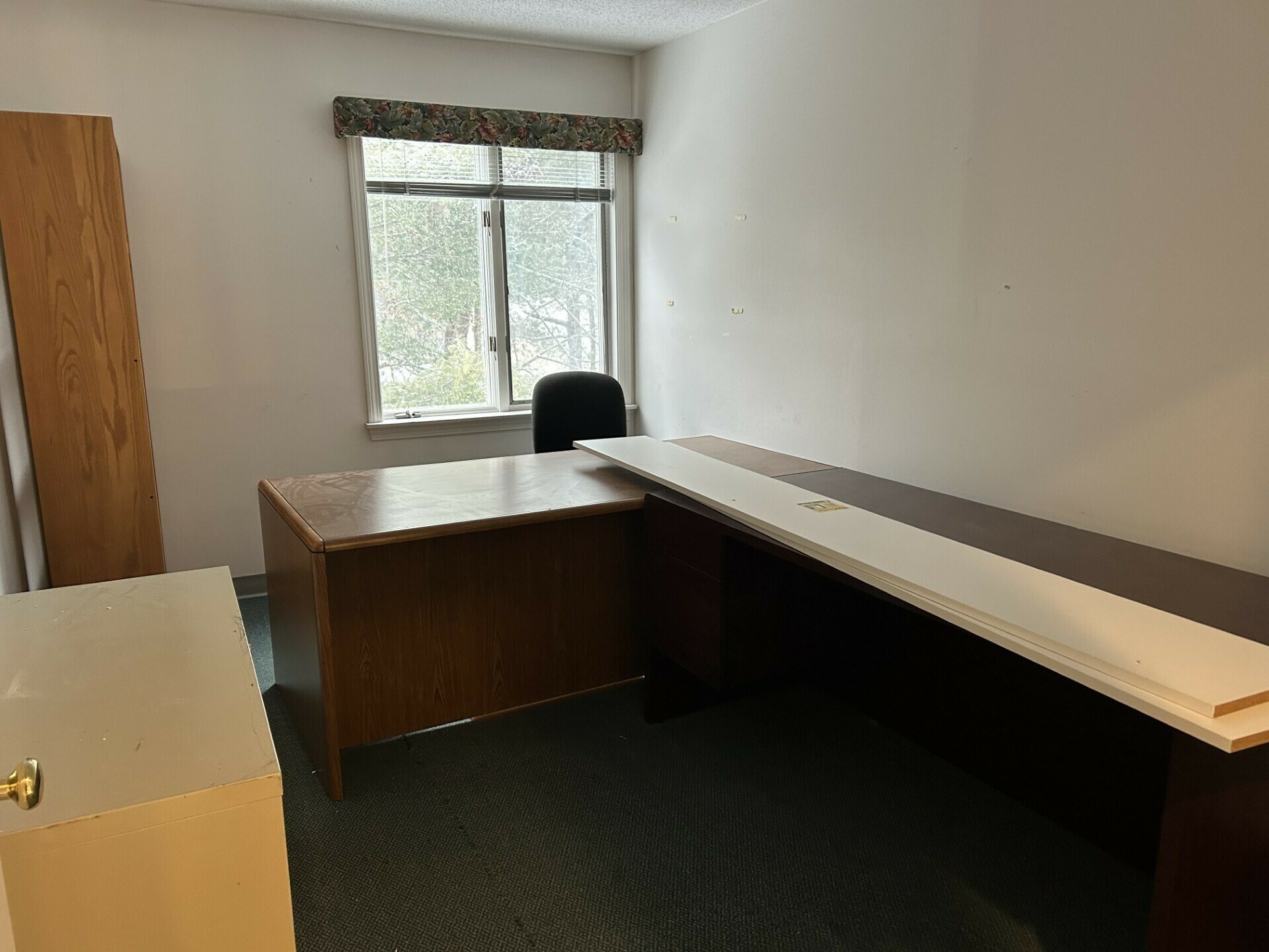 475 School St Property Photo 12