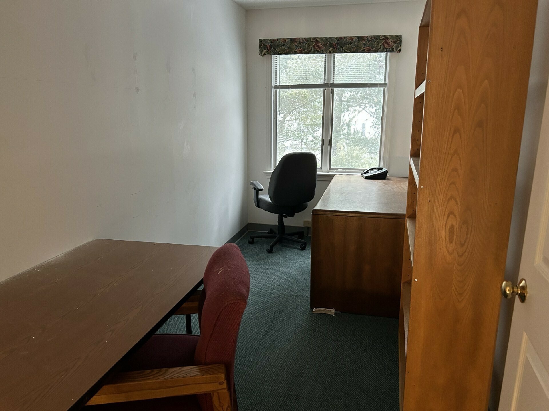 475 School St Property Photo 13