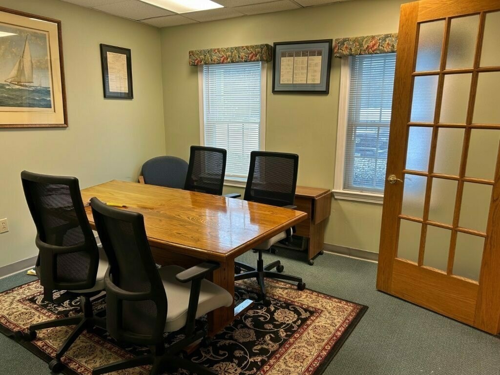 475 School St Property Photo 17
