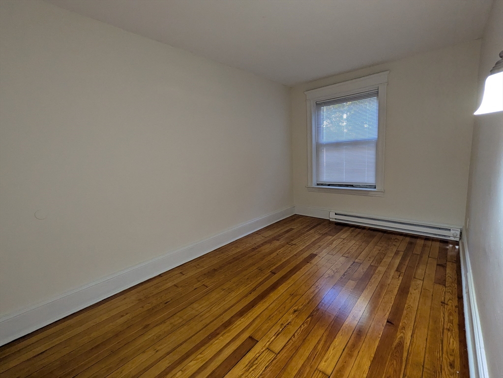 1447 Dwight St # 1l Property Photo 6