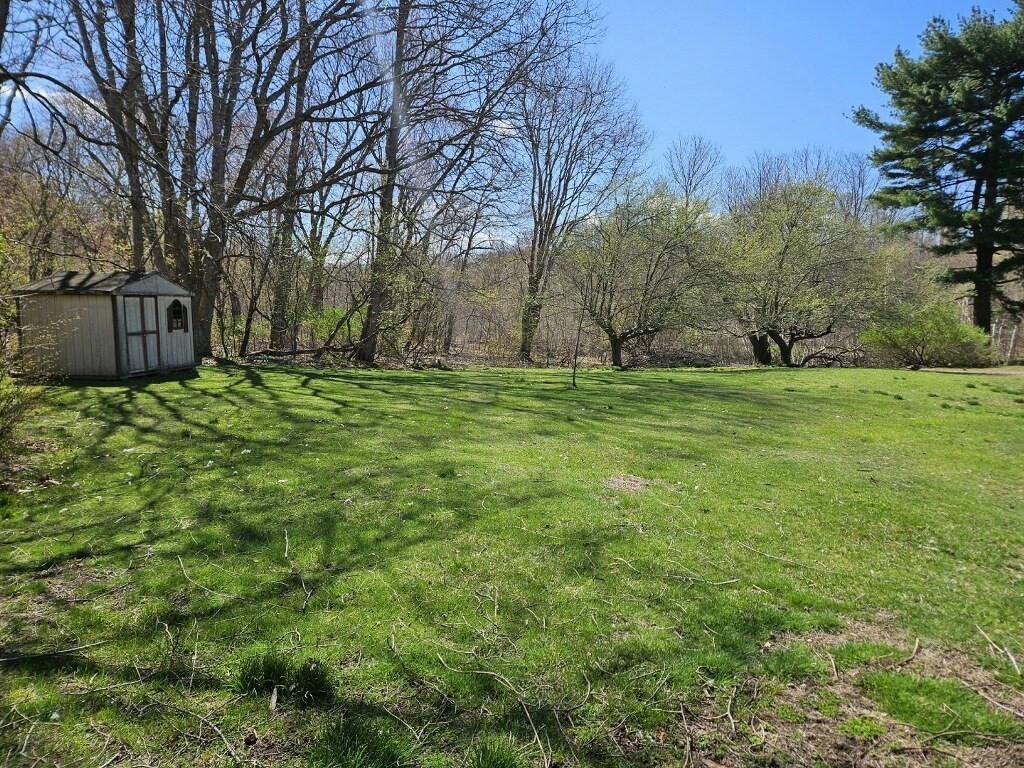 399 Danforth St Property Photo 6